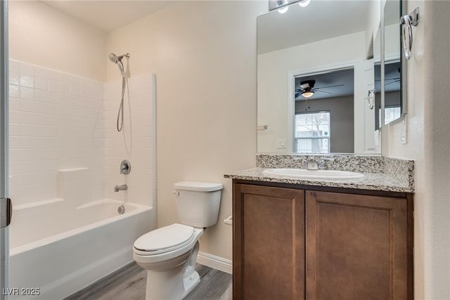 4534 Dover Straight Street, Las Vegas, NV 89115