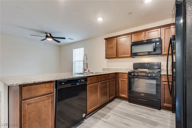 4534 Dover Straight Street, Las Vegas, NV 89115