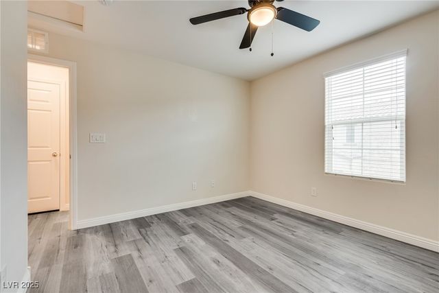 4534 Dover Straight Street, Las Vegas, NV 89115