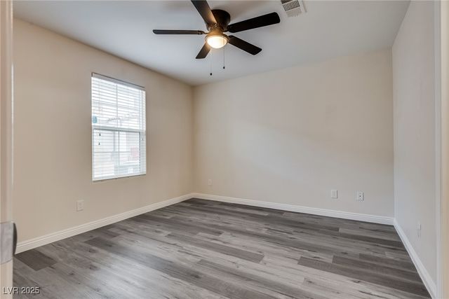 4534 Dover Straight Street, Las Vegas, NV 89115