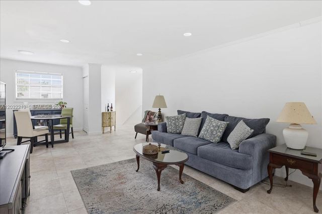 2614 SE 21st Ct 201-B, Homestead, FL 33035