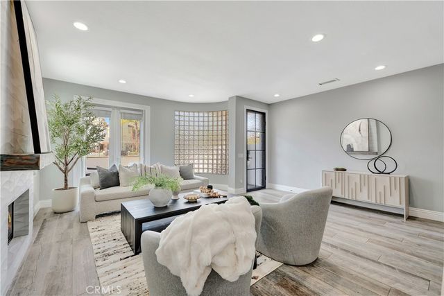 620 22nd Street, Huntington Beach, CA 92648