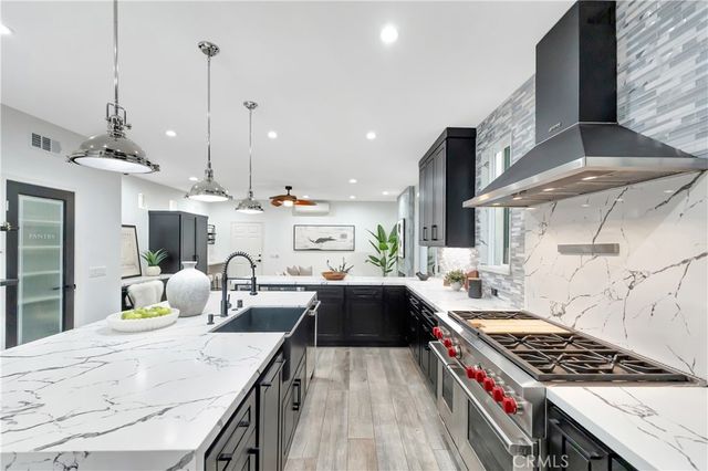 620 22nd Street, Huntington Beach, CA 92648