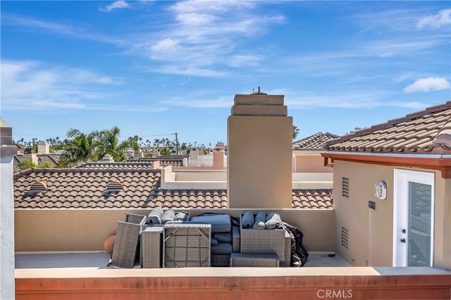 620 22nd Street, Huntington Beach, CA 92648