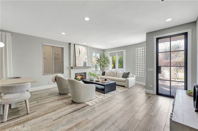 620 22nd Street, Huntington Beach, CA 92648