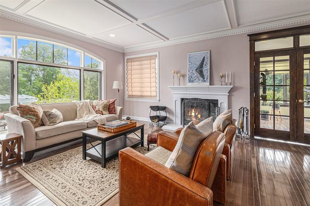 2865 Walters Way, Ann Arbor, MI 48103