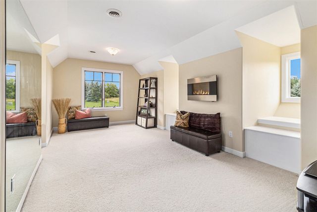 2865 Walters Way, Ann Arbor, MI 48103