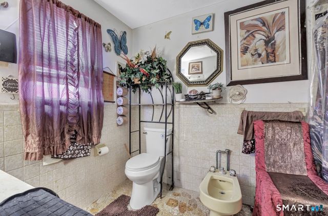 75 Fleet Street, Bridgeport, CT 06606