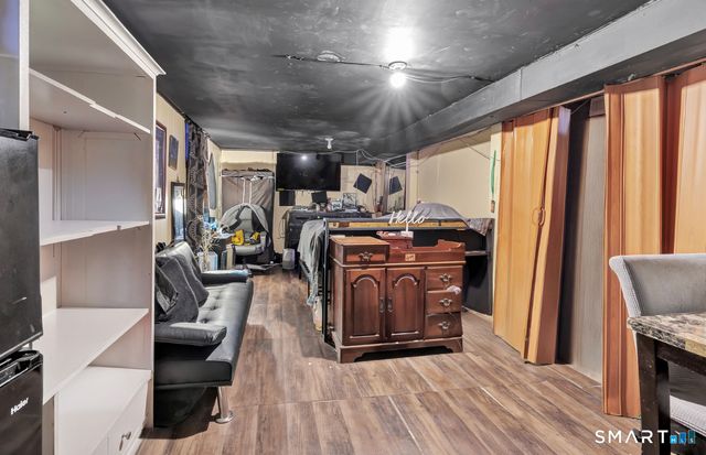 75 Fleet Street, Bridgeport, CT 06606