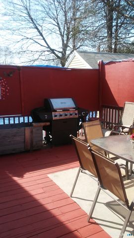 75 Fleet Street, Bridgeport, CT 06606