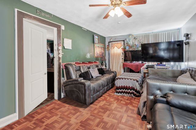 75 Fleet Street, Bridgeport, CT 06606