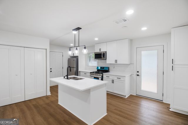 2148 Green Forrest Drive, Decatur, GA 30032