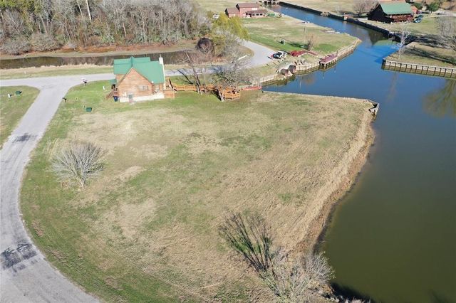 7 Wilderness Trail, Huntsville, TX 77340