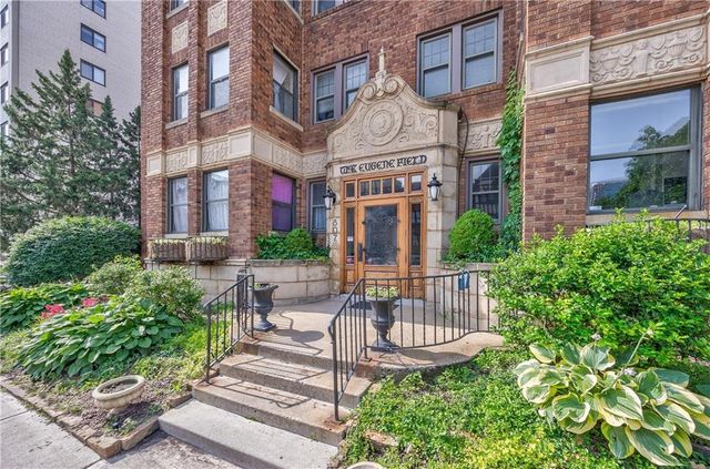 807 W 48TH Street 304, Kansas City, MO 64112