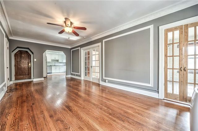 807 W 48TH Street 304, Kansas City, MO 64112
