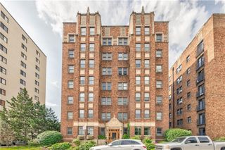 807 W 48TH Street 304, Kansas City, MO 64112