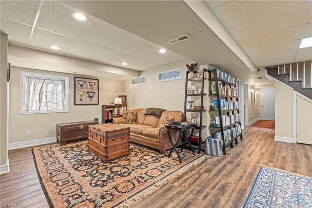 610 Colonial Drive, High Point, NC 27262