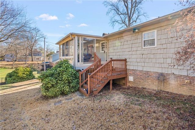 610 Colonial Drive, High Point, NC 27262