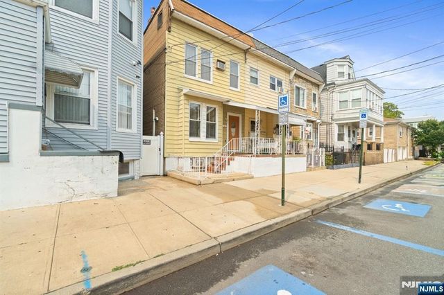 430 Central Avenue, Harrison, NJ 07029