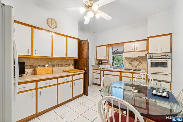 430 Central Avenue, Harrison, NJ 07029