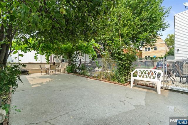 430 Central Avenue, Harrison, NJ 07029