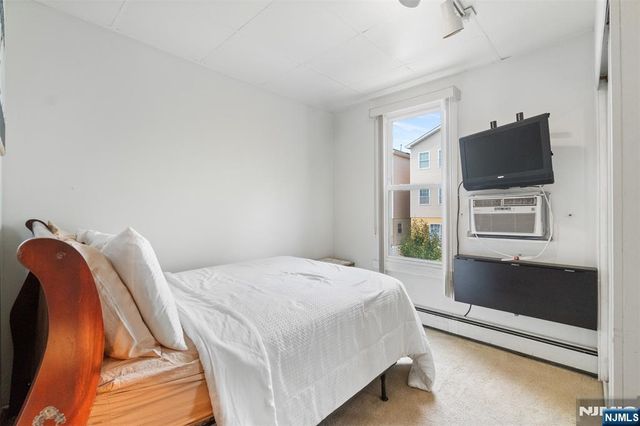 430 Central Avenue, Harrison, NJ 07029