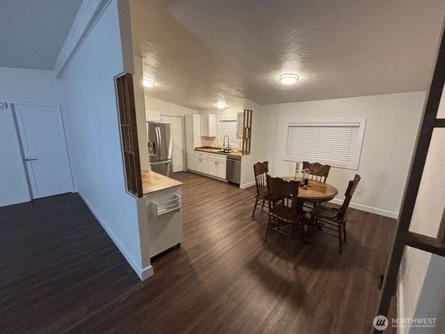 12615 NE 189th Street, Bothell, WA 98011