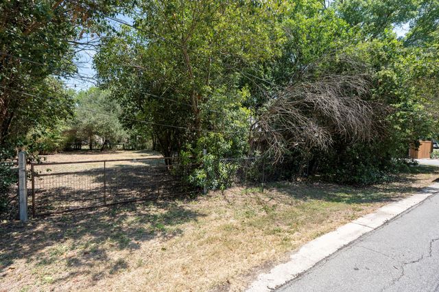 408 East ST, Buda, TX 78610