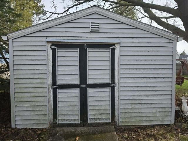 1420 Hawthorne AVENUE, Two Rivers, WI 54241