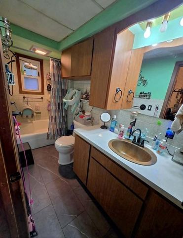1420 Hawthorne AVENUE, Two Rivers, WI 54241