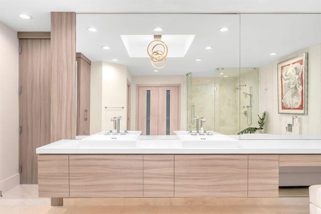 17301 Biscayne Boulevard Ph-7, North Miami Beach, FL 33160