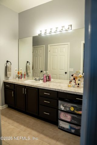 7990 BAYMEADOWS Road E 530, Jacksonville, FL 32256