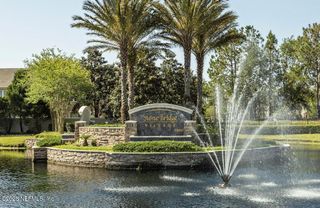 7990 BAYMEADOWS Road E 530, Jacksonville, FL 32256