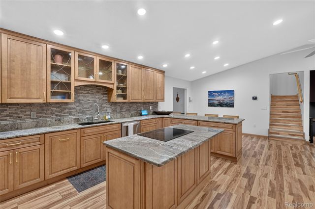 8655 Joey Drive, Putnam Township, MI 48169