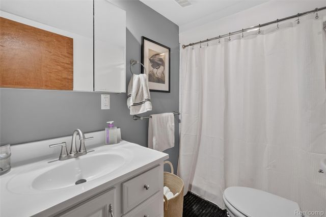 8655 Joey Drive, Putnam Township, MI 48169
