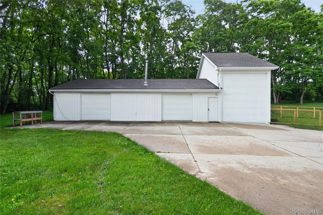 8655 Joey Drive, Putnam Township, MI 48169