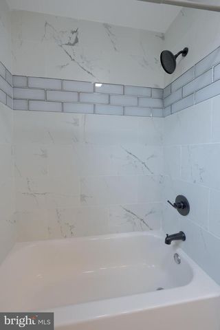 728 BLUE JAY RD, Harrisburg, PA 17111