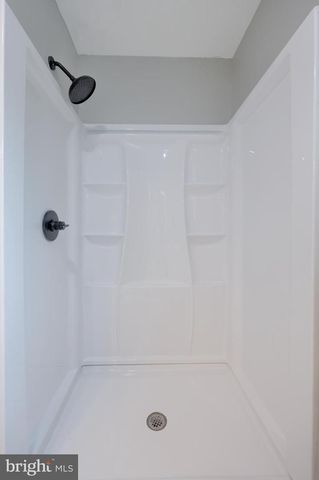 728 BLUE JAY RD, Harrisburg, PA 17111