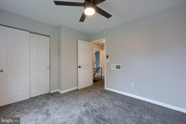 728 BLUE JAY RD, Harrisburg, PA 17111