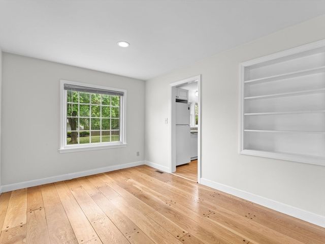 172 Crescent Street, Shrewsbury, MA 01545