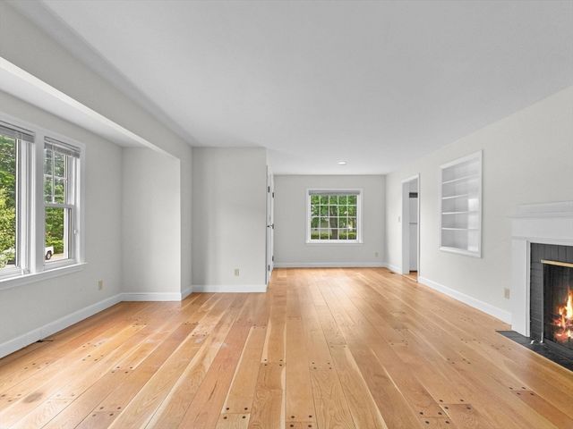 172 Crescent Street, Shrewsbury, MA 01545