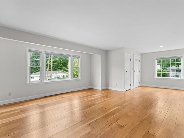 172 Crescent Street, Shrewsbury, MA 01545