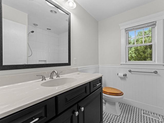 172 Crescent Street, Shrewsbury, MA 01545