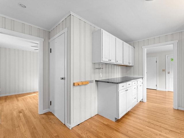 172 Crescent Street, Shrewsbury, MA 01545