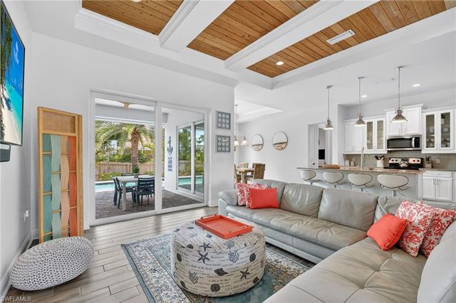 118 Bermuda RD N, Marco Island, FL 34145