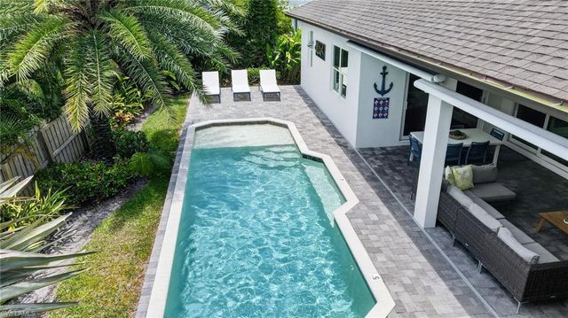 118 Bermuda RD N, Marco Island, FL 34145
