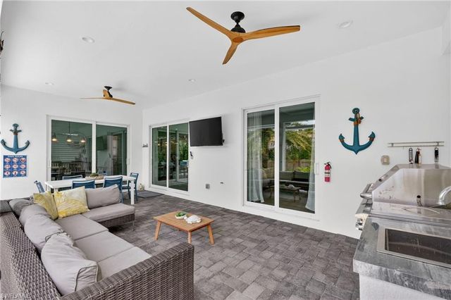 118 Bermuda RD N, Marco Island, FL 34145
