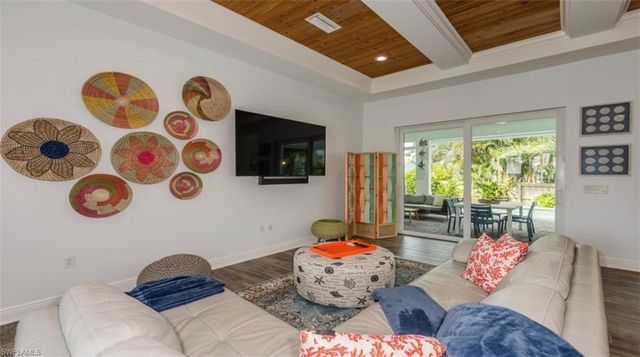 118 Bermuda RD, Marco Island, FL 34145