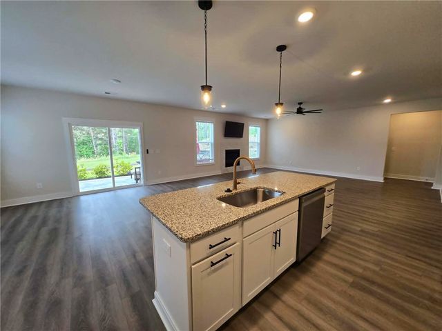 221 Summerall Lane, Seneca, SC 29678