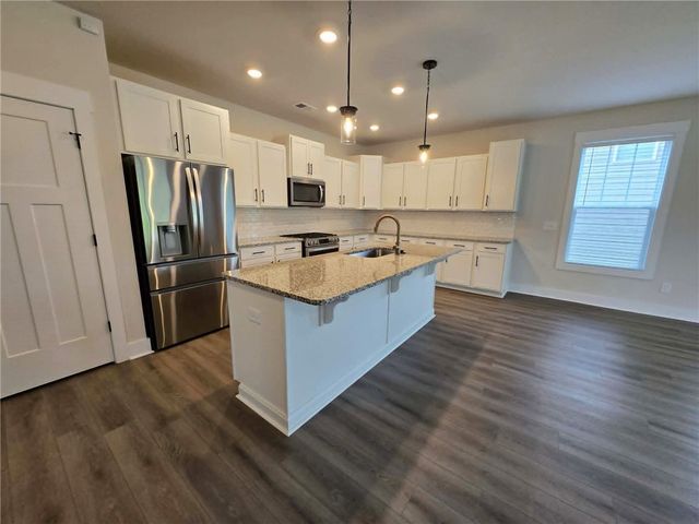 221 Summerall Lane, Seneca, SC 29678